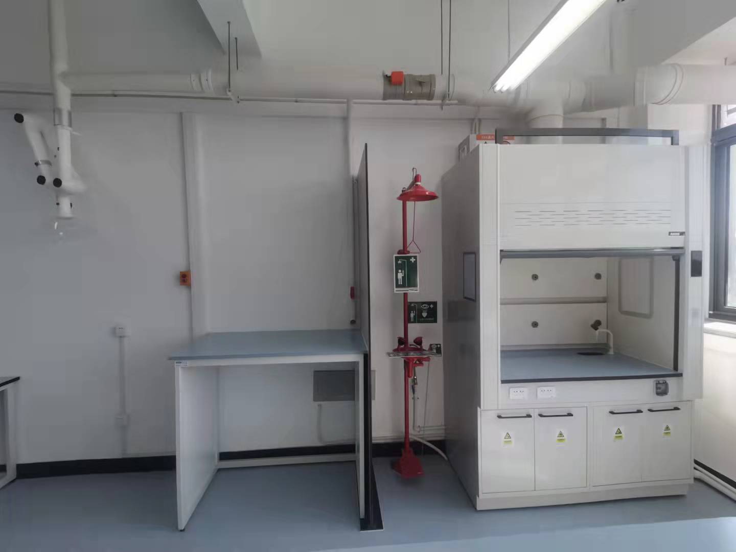 通風(fēng)柜  通風(fēng)柜