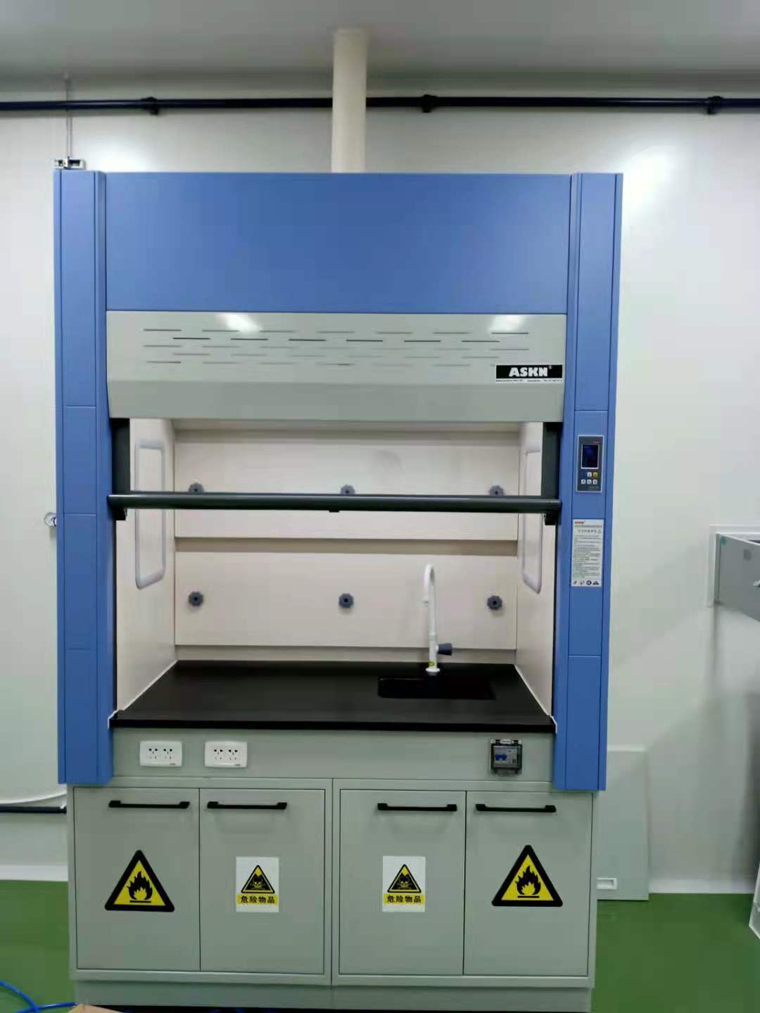 標(biāo)準(zhǔn)型通風(fēng)柜 標(biāo)準(zhǔn)型通風(fēng)柜