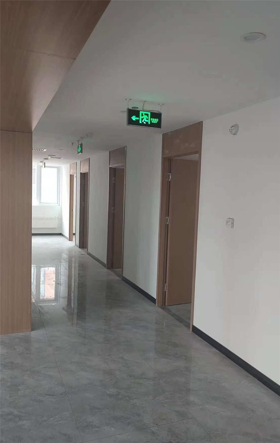 實(shí)驗(yàn)室辦公室 實(shí)驗(yàn)室辦公室