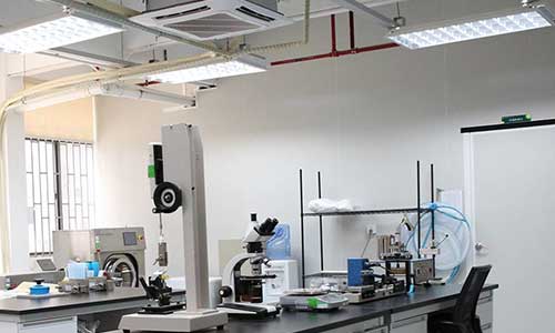原料檢測實(shí)驗(yàn)室.jpg